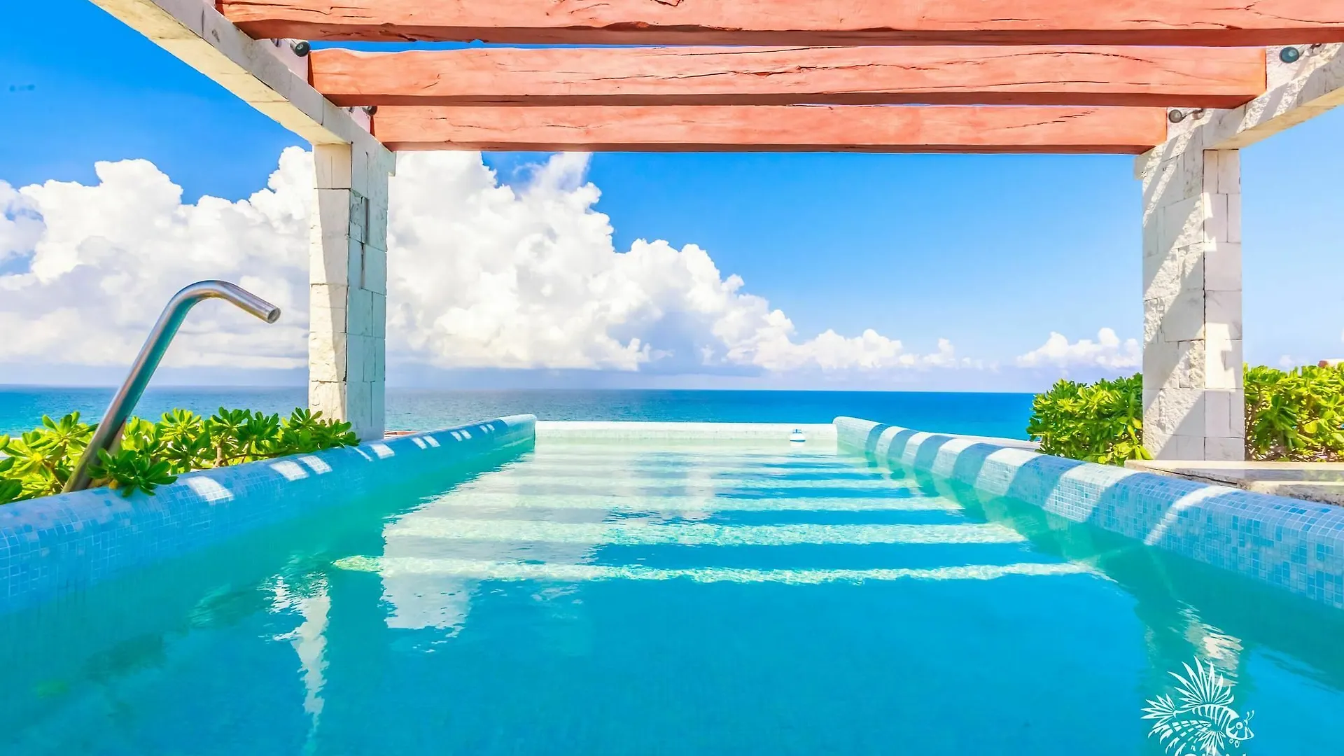 Deep Blue Condos - Entire Isla Mujeres Vakantiehuis